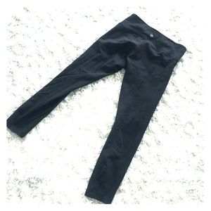 Lululemon normal rise wunder under pant size 4
